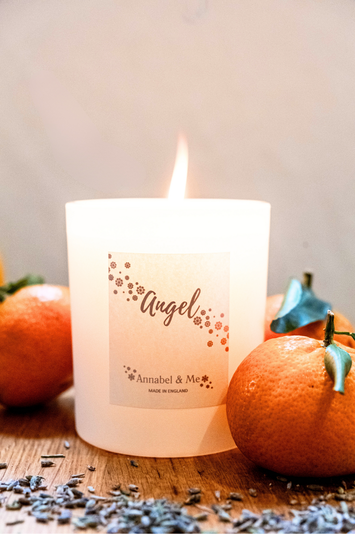 Sweet Orange Angel candle - bergamot, lavender and sweet orange - white 30cl